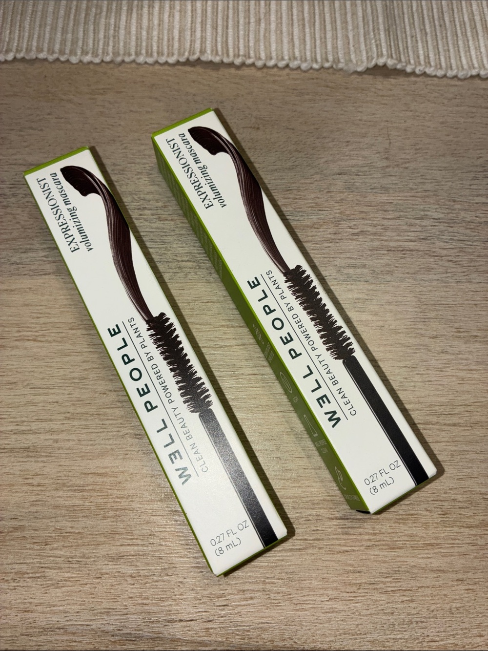 Well People Expressionist Volumizing
Mascara •Brown• Bundle of 2